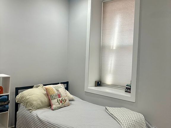 5th image of 1236 E Columbia Ave APT 1