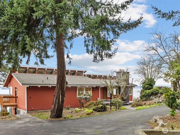 123 S 216th Street, Normandy Park, WA 98198