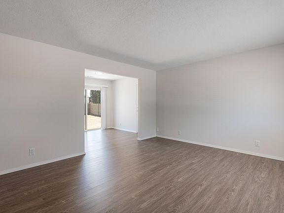 5th image of 4204 Morningside Dr NE
