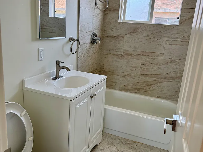 5329 Rex Ave — Photo 6