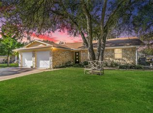 4110 Apache Trail Ct, Granbury, TX 76048