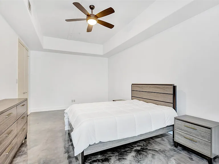 2323 Polk St #305 — Photo 4