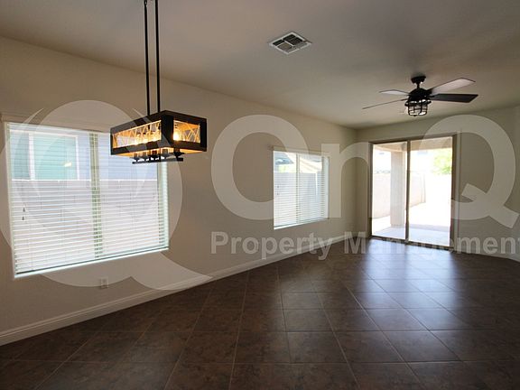 4th image of 1686 W Paisley Dr