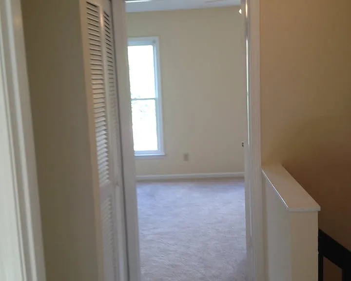 211 Taylor Rd #B — Photo 10