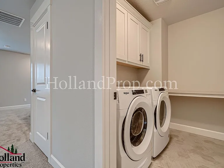 5981 SE Skylight St — Photo 24