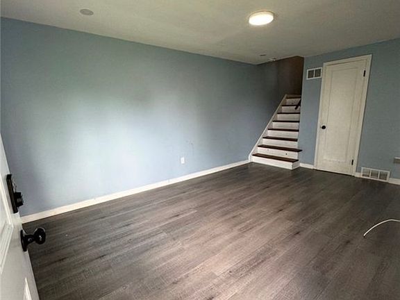 3rd image of 783 Highland Ave #E