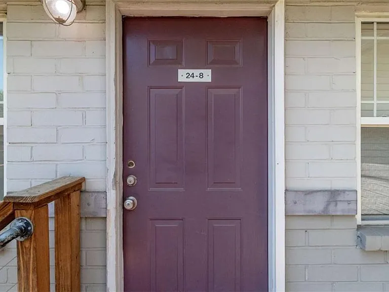 24 Daniel St SE #8 — Photo 4