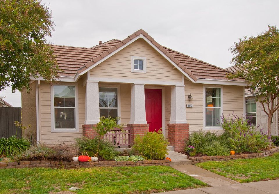 1st image of 1887 Dawnelle Way