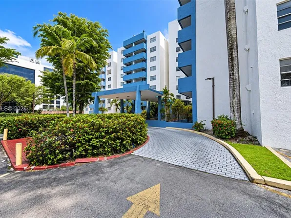 5050 NW 7th St APT 101, Miami, FL 33126