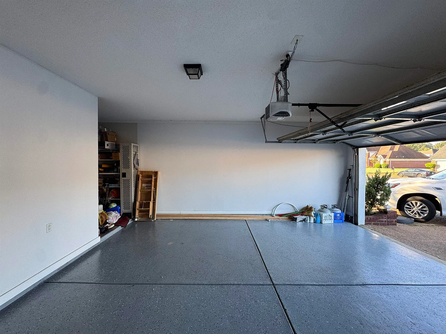 5 bed, 3.0 bath, $3,000 — Photo 3