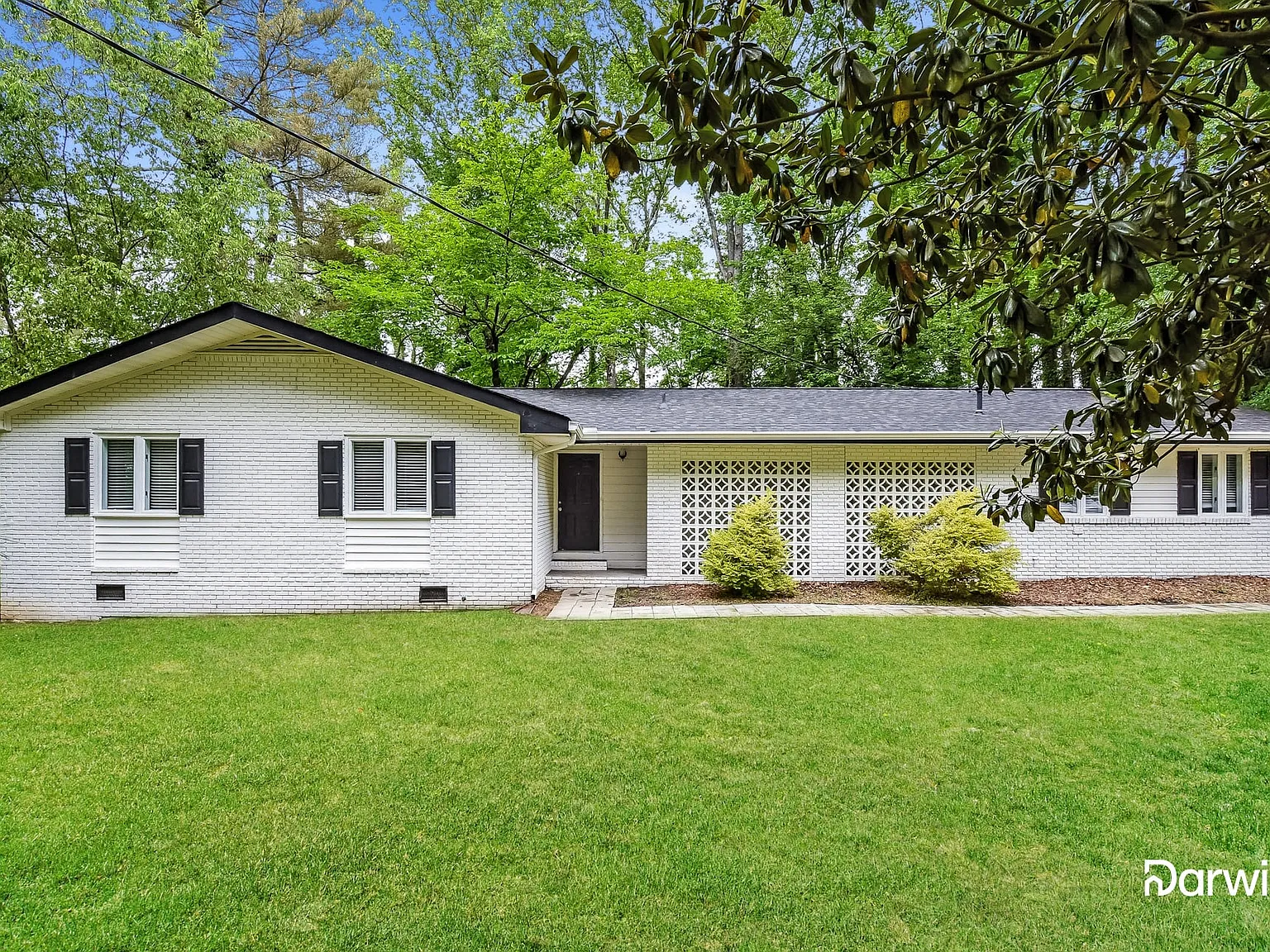 4 bed, 2.0 bath, 1895 sqft, $2,345 — Photo 1