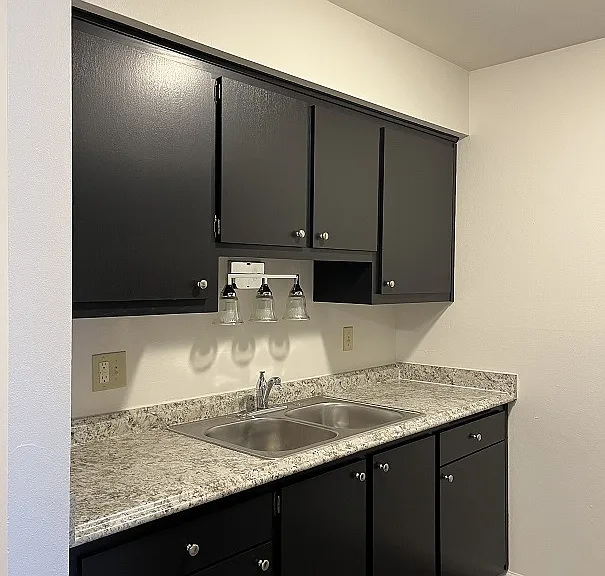 2 Bedroom Corner (B) Kitchen