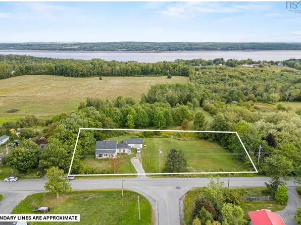 442 Lockhartville Rd, Hants Border, NS B0P 1P0