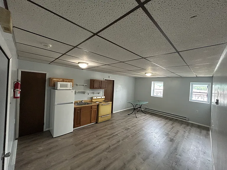 131 Wood St #301 — Photo 8