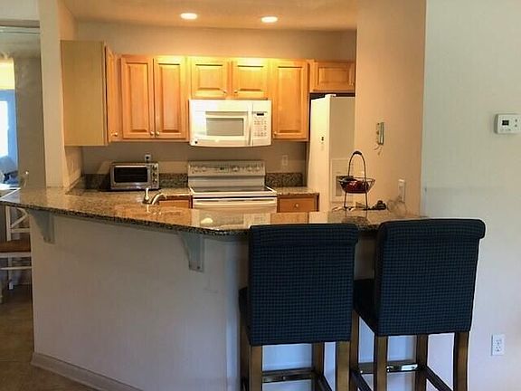4th image of 900 Ironwood Dr Unit 916