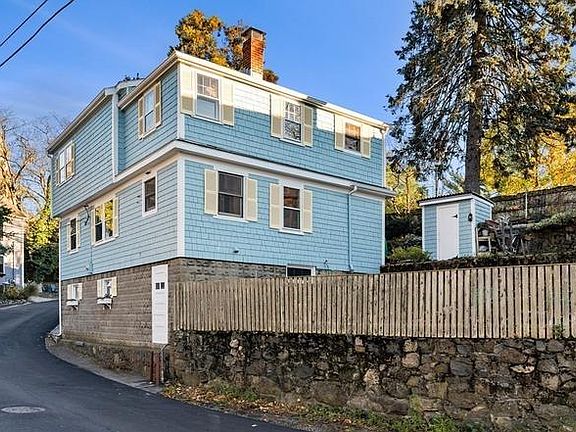 3rd image of 12 Bassett St