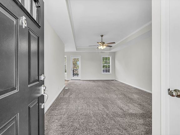 5th image of 3393 Endsworth Dr