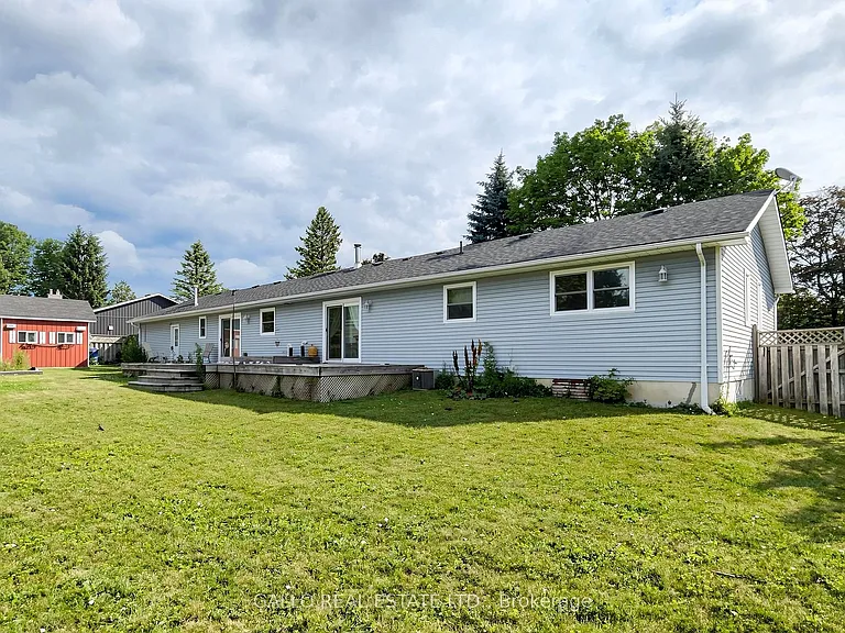 32 Elmvale Blvd — Photo 25