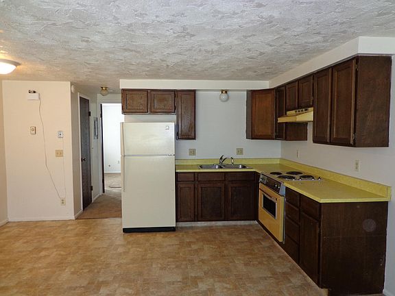 3rd image of 353 Hansen Ave