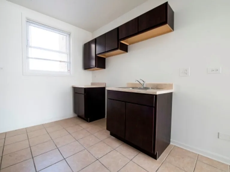 701 N Lotus — Photo 20