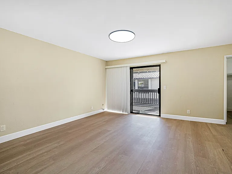 24054 La Paz Way — Photo 28