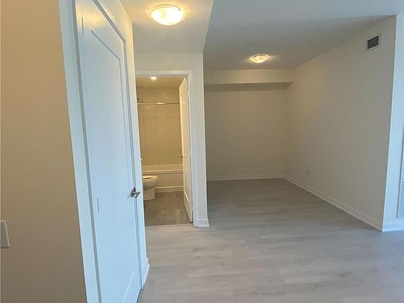 5th image of 28 Freeland St #5106