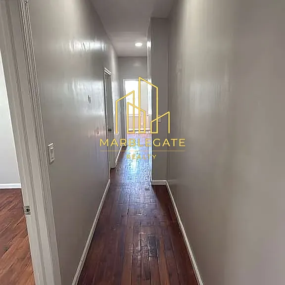 57 E Runyon St #11 — Photo 2