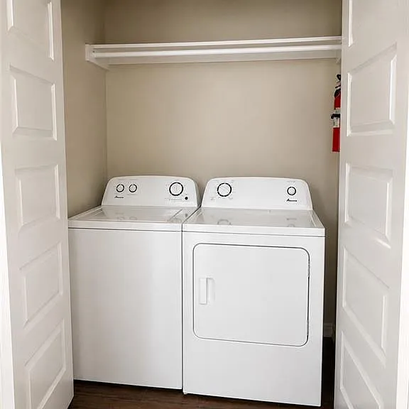 4001 Hawthorne Ave #2 — Photo 6