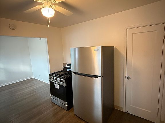 3rd image of 675 Johanna Ave APT 2