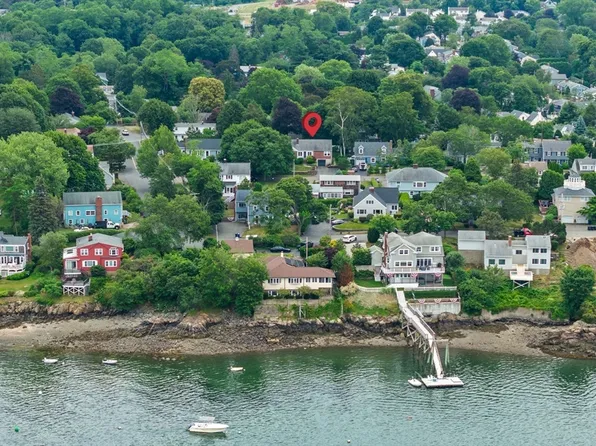 4 Batchelder Rd, Marblehead, MA 01945