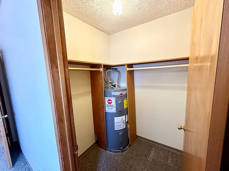 4507 Hillcrest Dr — Photo 28