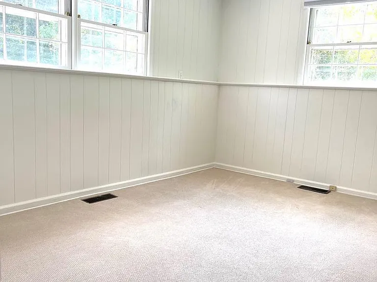 33 Monroe Ln — Photo 25