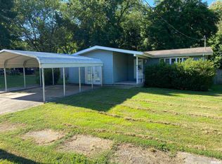 209 Iowa St, Cambria, IL 62915