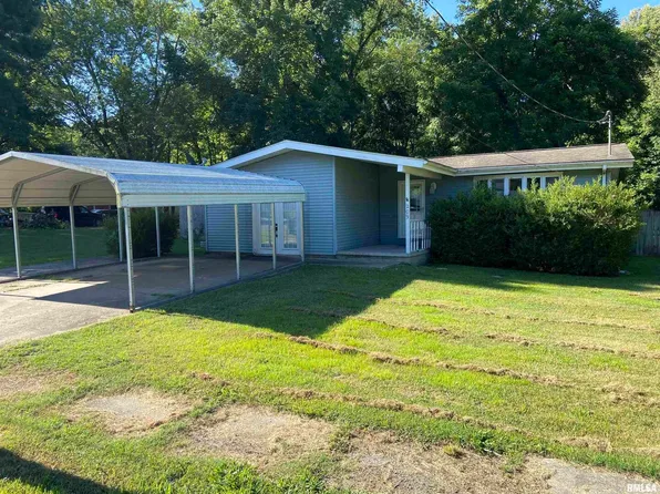 209 Iowa St, Cambria, IL 62915