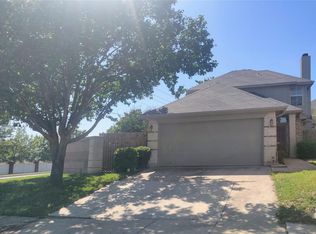 1201 Falcon Trl, Bedford, TX 76021