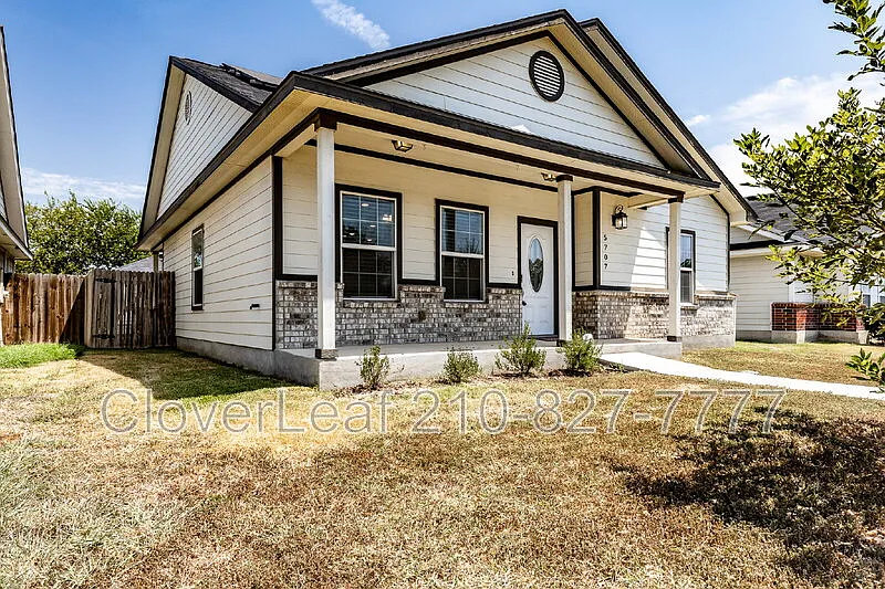 3 bed, 2.0 bath, 1529 sqft, $1,697 — Photo 3
