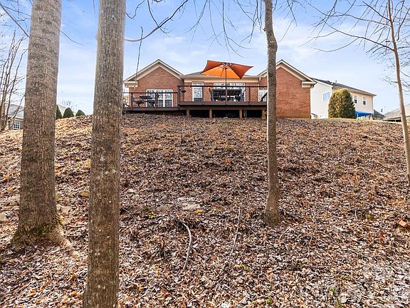 5th image of 7695 Sedgebrook Dr E