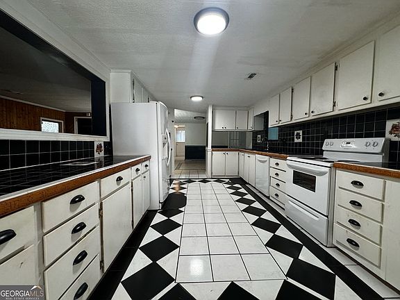 5th image of 571 King Bostick Rd