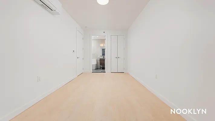 Rented by Nooklyn NYC LLC | media 106