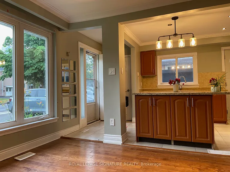 65 Holcolm Rd #UPPER — Photo 25