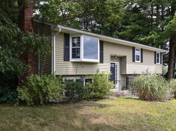 11 Trinity Ave, Grafton, MA 01519