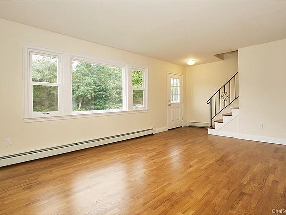 4th image of 33 Margaret Keahon Dr
