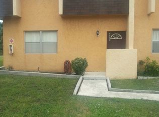 5622 Blueberry Ct, Lauderhill, FL 33313