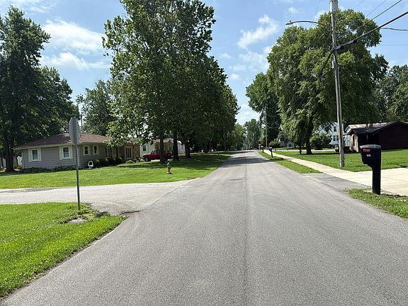5th image of 605 Marteeny St