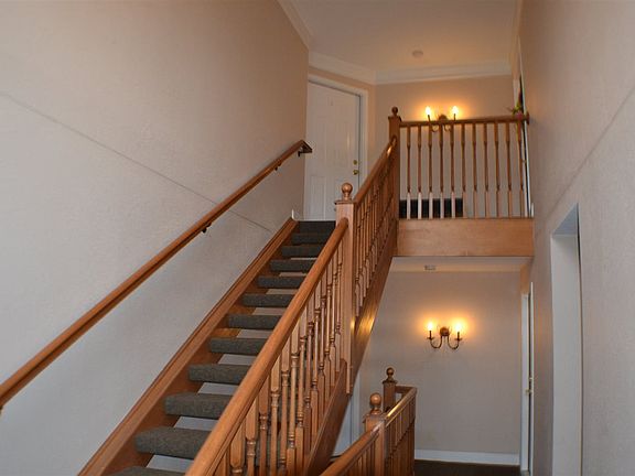 3rd image of 1608 Ashley Ct APT 303
