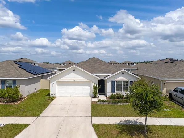 16742 Sunburst Lake St, Wimauma, FL 33598