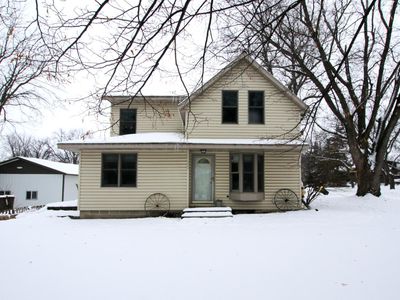 302 2nd St SE, Renville, MN, 56284