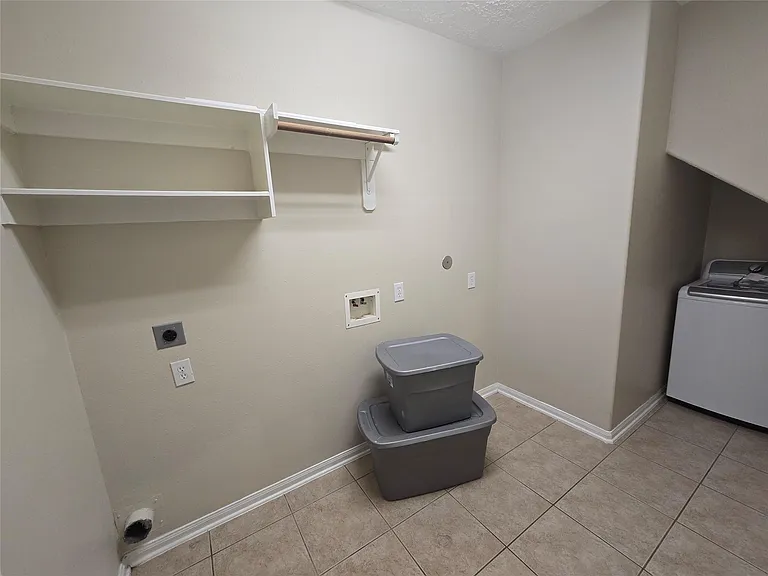 12331 Natchez Park Ln — Photo 10