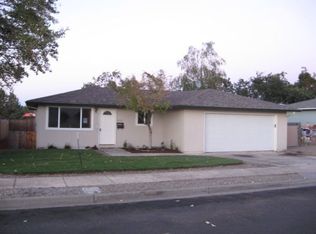 910 Hermosa Dr, Central Pt, OR
