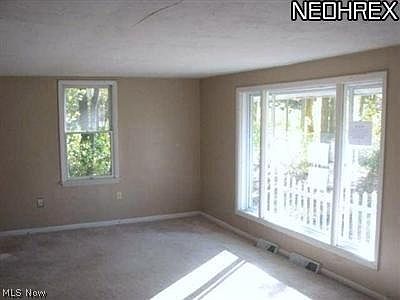 4th image of 34120 Woodlawn Dr